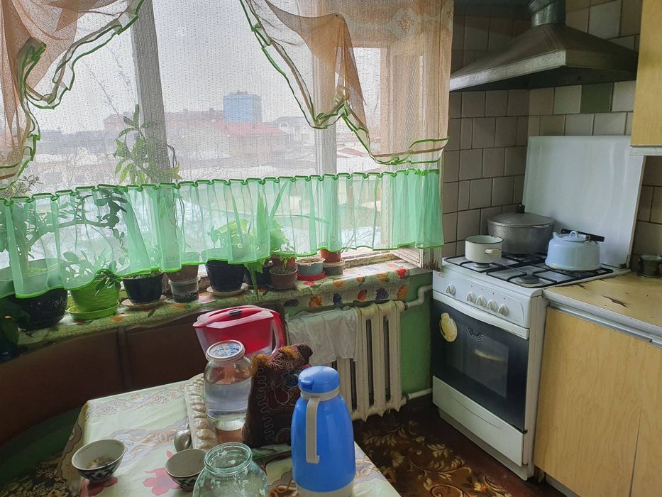 Продажа 3/4/4 на Юнусабад Шахристанская, кирпич Галерейка