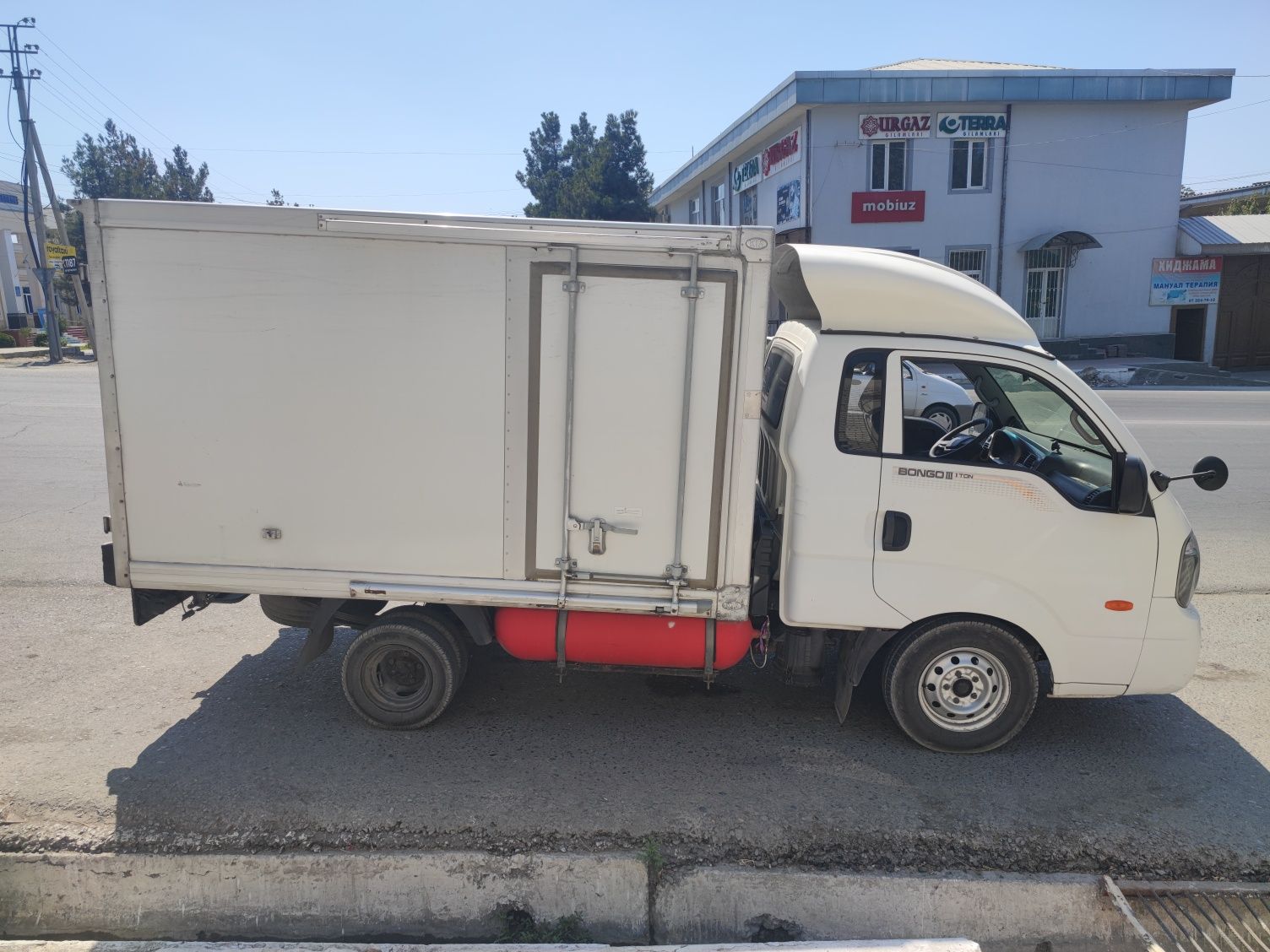 Kia bongo izatermiz