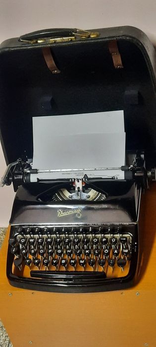Mașină de scris Rheinmetall