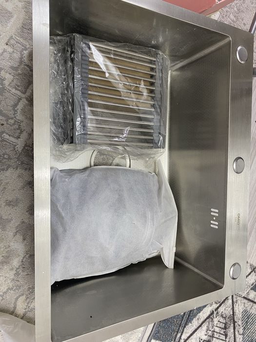 Продам новую неиспользованную мойку