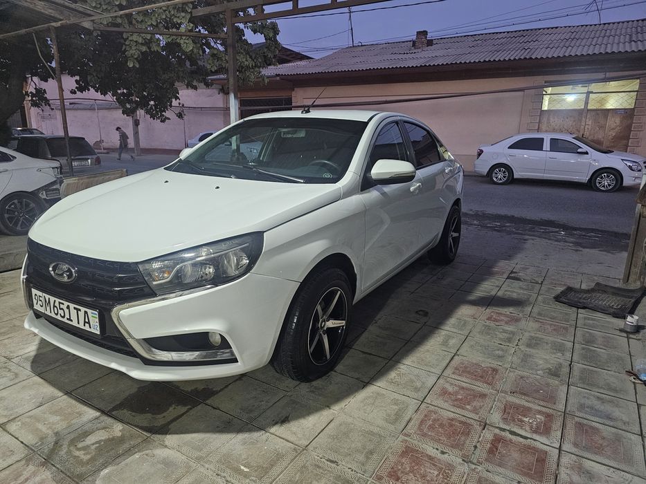 Lada vesta sedan