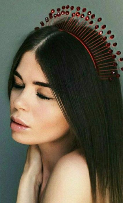 Sarpolar uchun diademalar biz bilan arzon narxda yasating