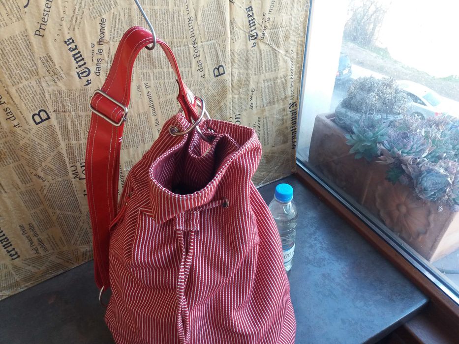 дамска раница,червена чанта.торба.