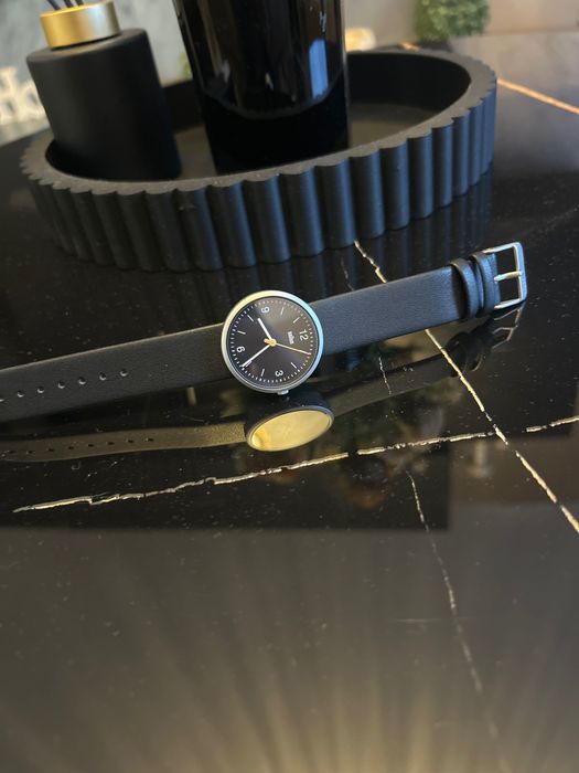 Vand ceas Braun editie limitata  seria BN0281BKMHBKL cadran negru