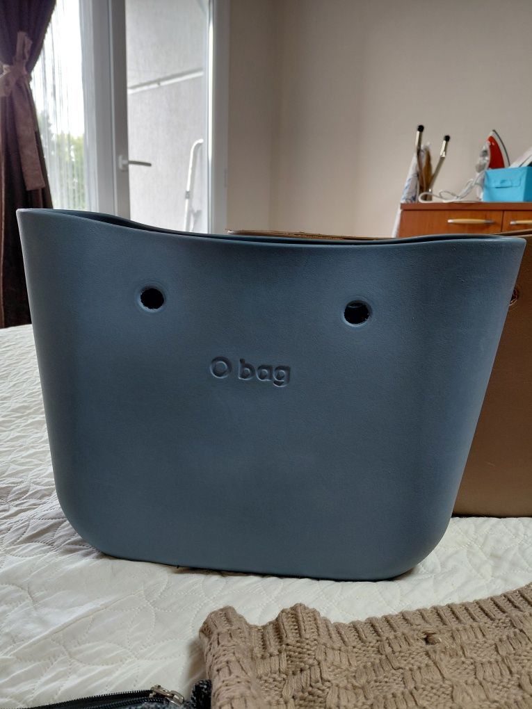 Obag чанти продавам-оригинални, класик
