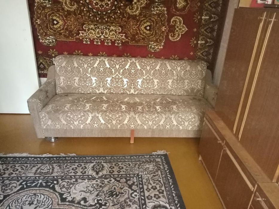 Диван и два кресла