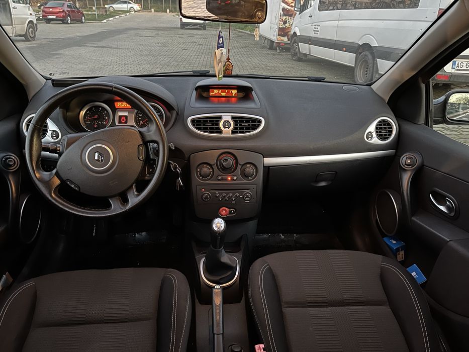 Renault Clio 1,4 benzină