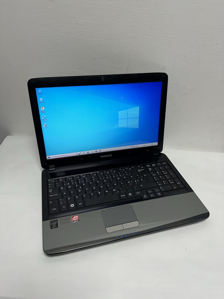 Laptop Samsung R540-15.6 led- Intel Core i5- 8Gb Ram- 500Gb-Windows 10