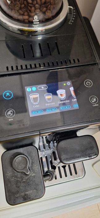 Espressor automat DELONGHI Rivelia EXAM440.55.B