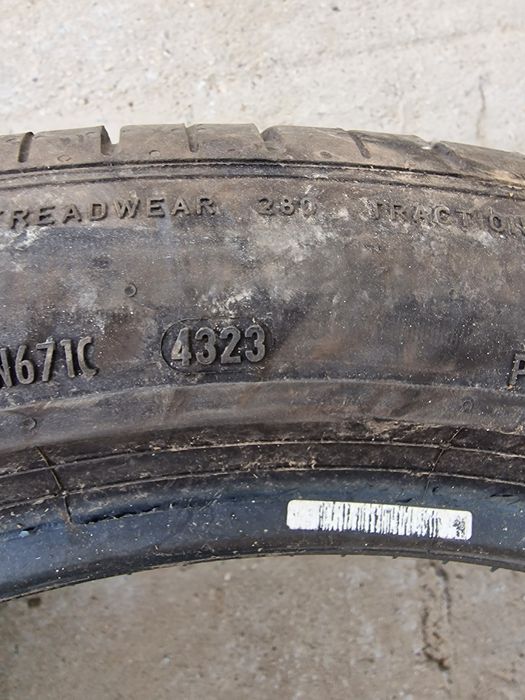 Anvelopă 285/40R21 marca Pirelli, DOT 2023