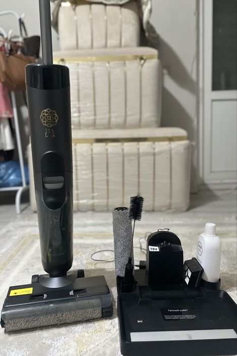 Вертикальный пылесос моющий