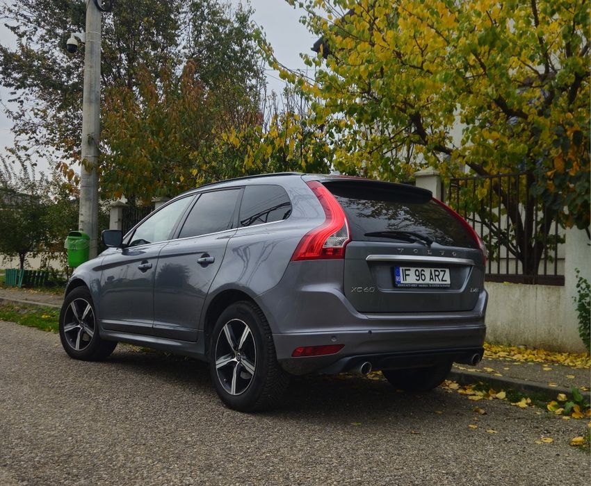 Volvo XC60 D4 AWD, anul 2017 - stare excelentă