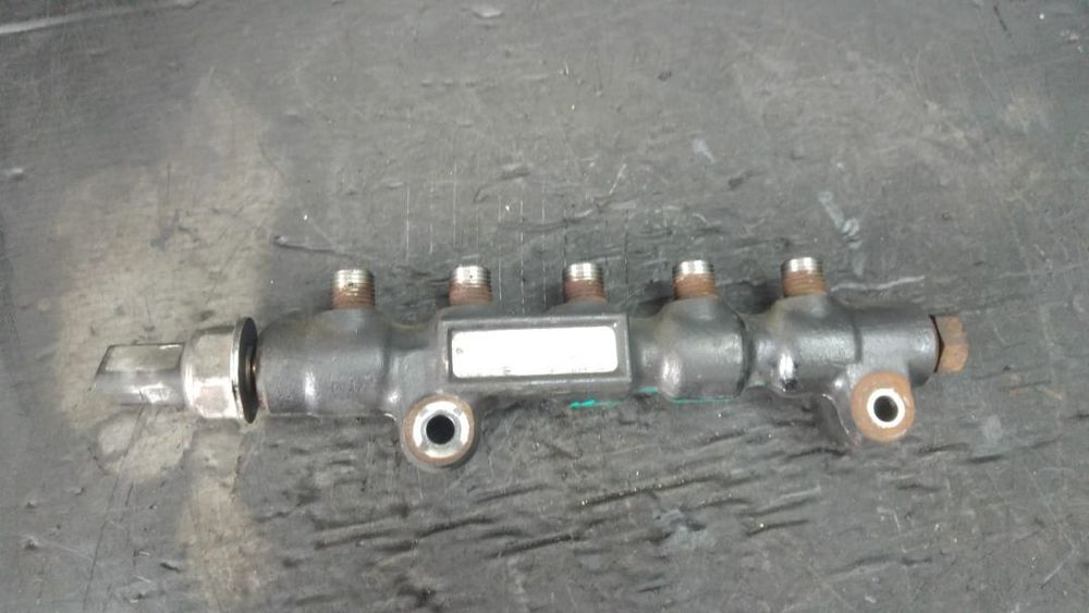 Rampa injectoare 1.6 d ford focus 2 peugeot 206 307 308 fiat scudo citroen c3 xsara 9654592680