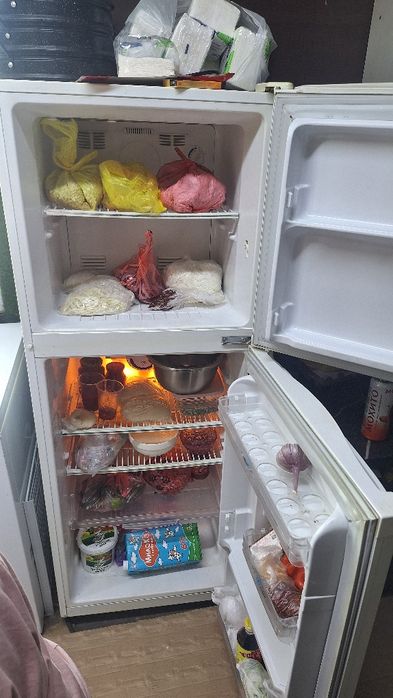 Холодильник самсунг очень хорошем состояний