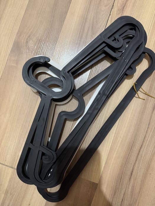 Вешалки для одежды