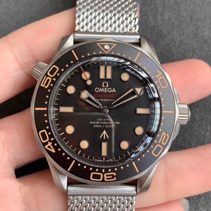 omega seamaster 007 titanium 0