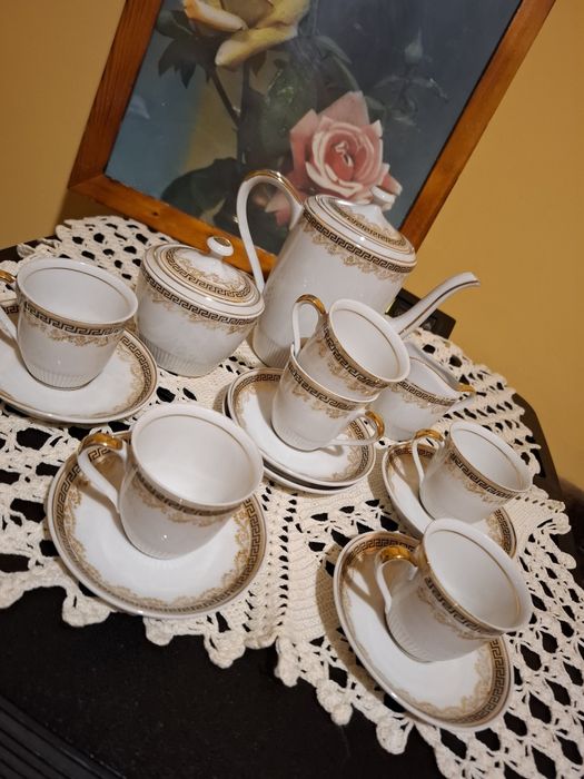 Сервиз за кафе порцеланов