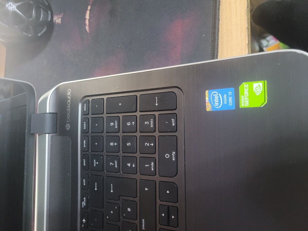 HP Pavilion 15 Hawlett-Packard TouchScreen, i3, GT 830, 8GB, 120GB SSD