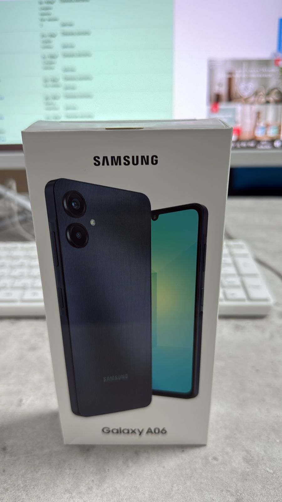 Новый Galaxy A06 продаю!