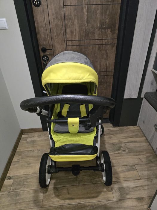 Бебешка количка в много добро състояние
