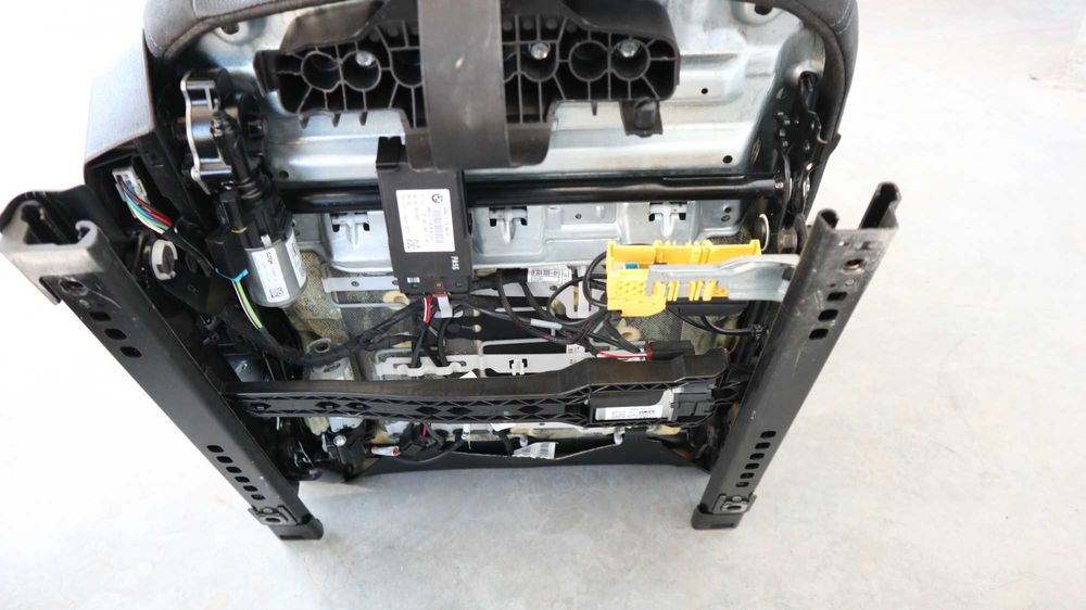 Предни М-спорт седалки БМВ Ф20 Ф30 Ф36 Алкантара