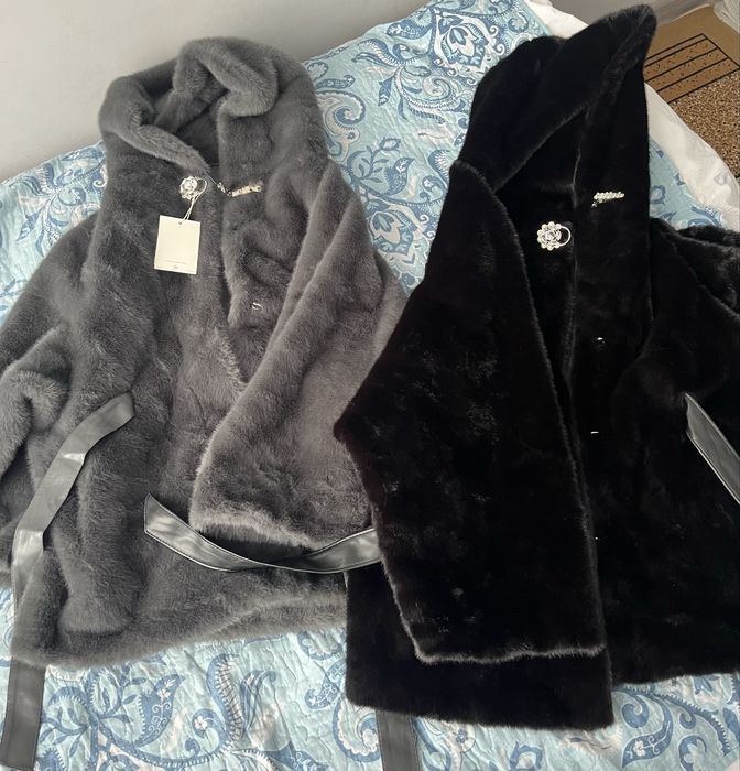 Продаю две новые шубы