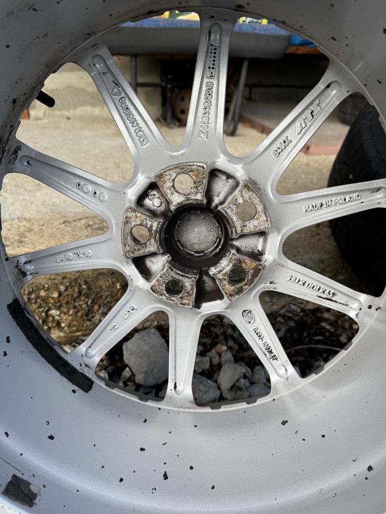 Оригинални джанти с гуми Range Rover Evoque 17цола 5х108