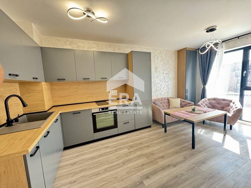 Двустаен апартамент под наем в Mountain View Residence