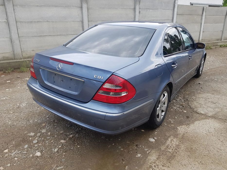 Usa fata stanga/Usa spate stanga/ Usa fata dreapta/Usa spate dreapta Mercedes E-class W211
