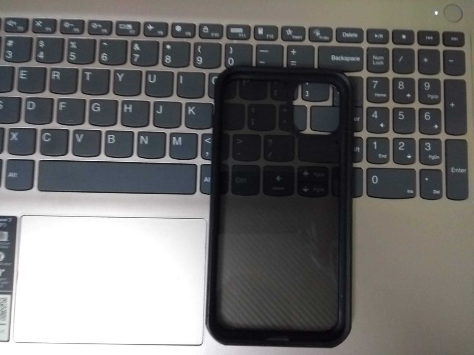 Husa iPhone 11 Techsuit Carbon Fuse Transparenta - Negru