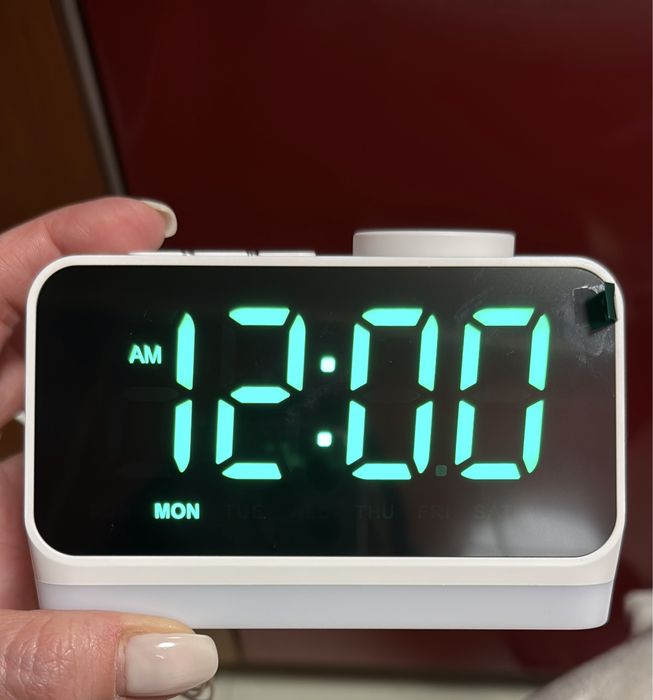 Ceas radio si alarma