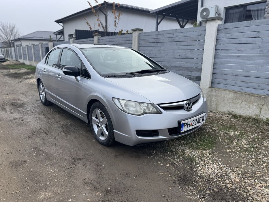*Vandut!Honda Civic 4DR 1.8 VTEC Benzina 140 hp