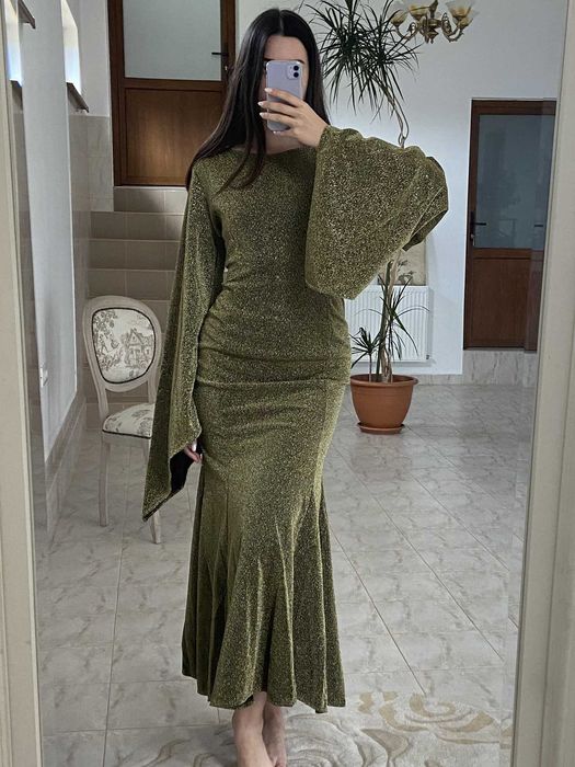 Rochie Agnes Toma, cu ETICHETA - NEPURTATA