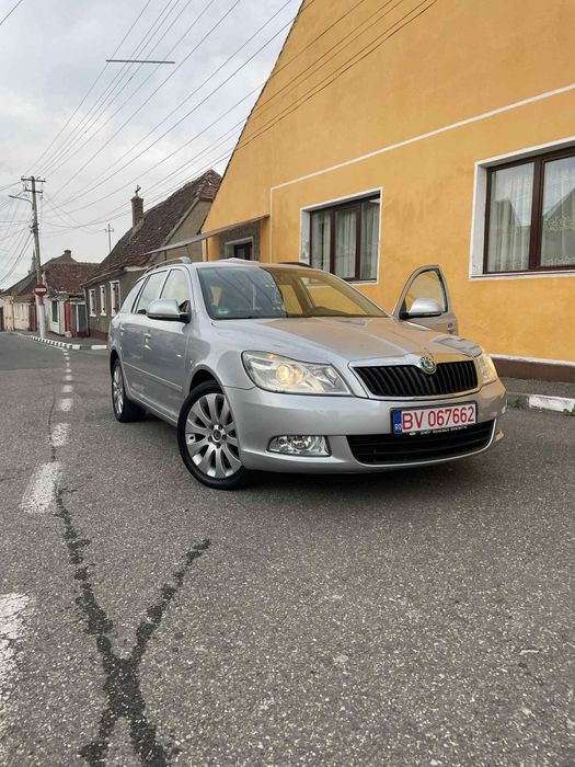 Vând Skoda Octavia