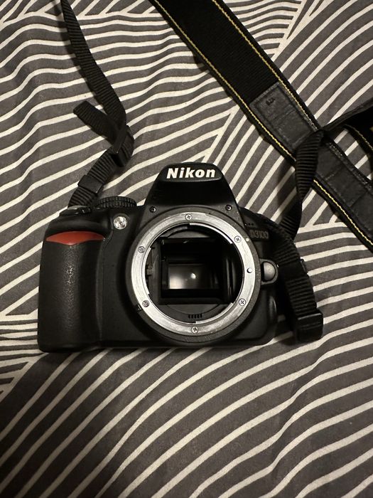 Vand Nikon D3100
