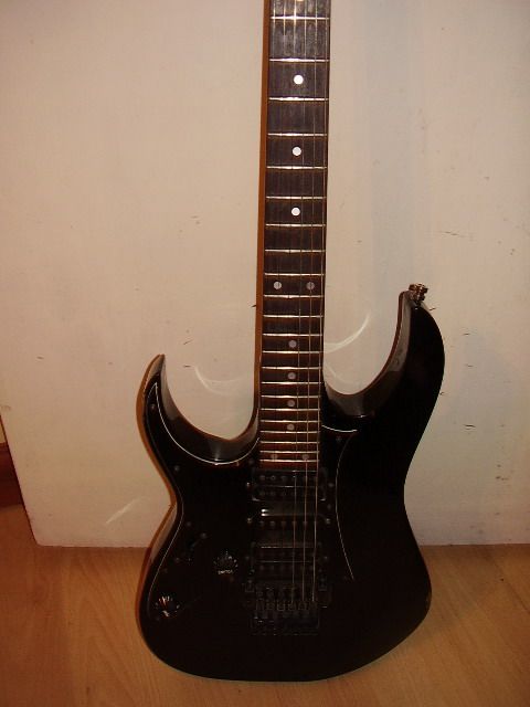 Продавам китара електрическа IBANEZ RG550LH за лява ръка