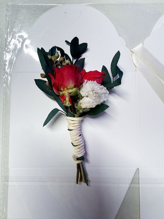 Бутоньерка цветы