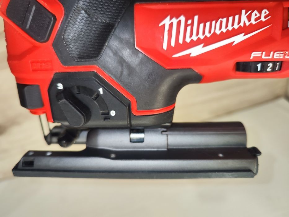 Corp Pendular, soricel Milwaukee M18 FBJS stare noua