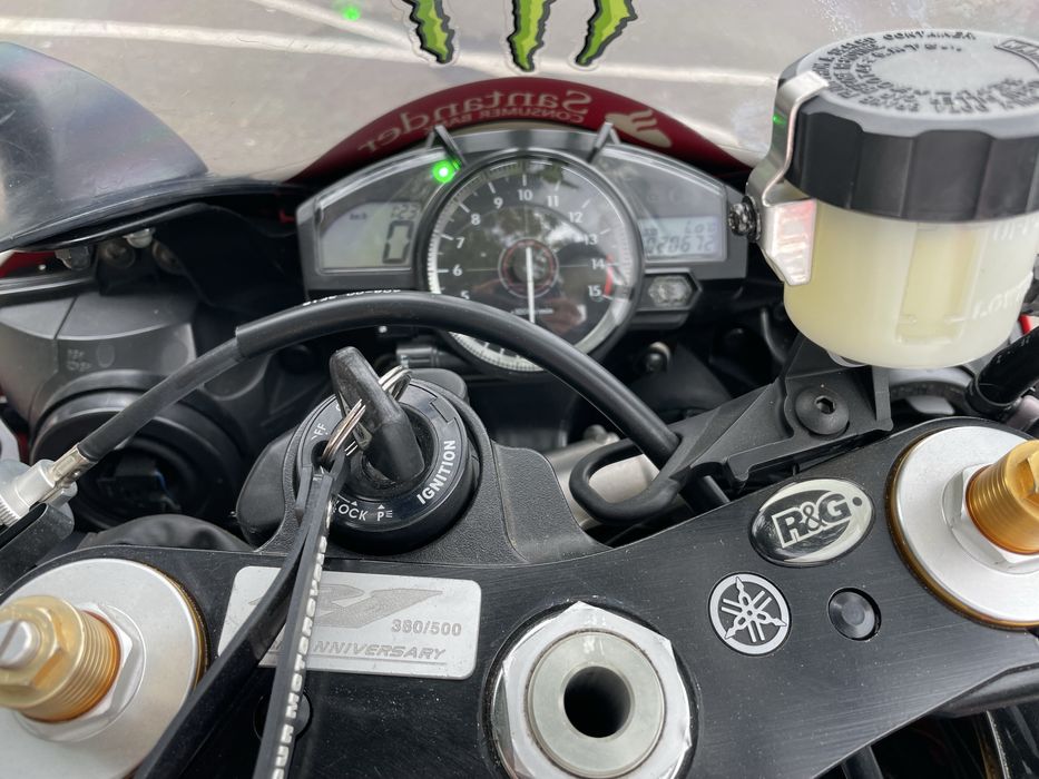Yamaha R1 santander