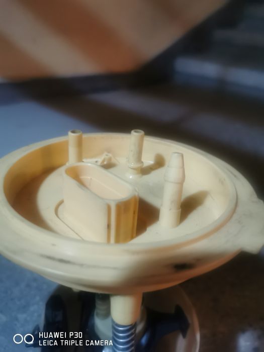 Горивна помпа за  Голф 5 1,9 TDI 105 к.сI