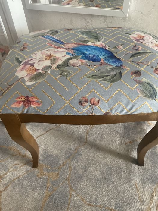 Продам пуфик банкетка