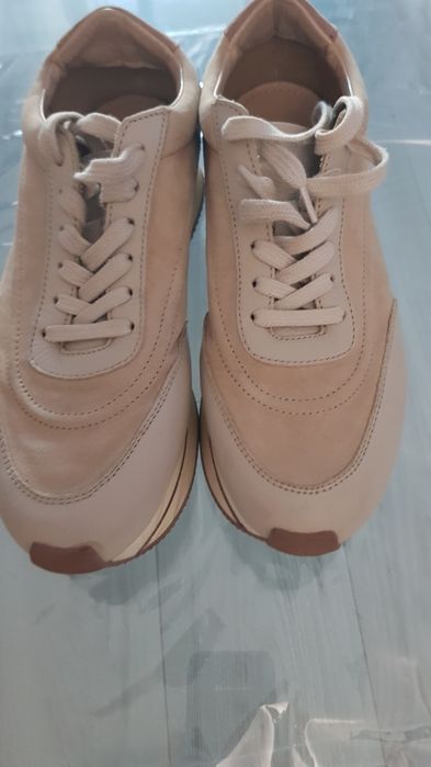 Vand pantofi sport de dama nr 40