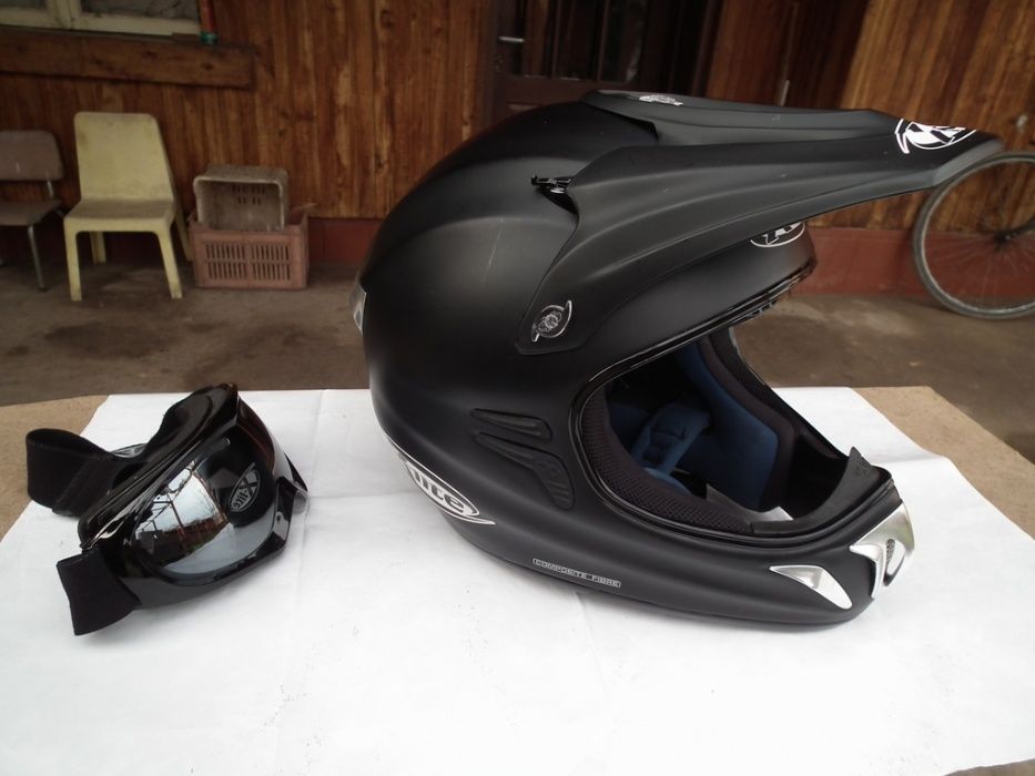 Каска за мотор шлем Arai Shoei X-Lite Shark Nolan AGV HJC Nitro