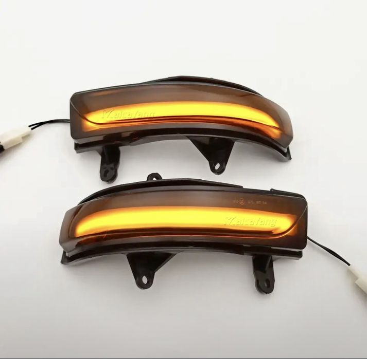 Бегущие поворотники в зеркала Prado 150