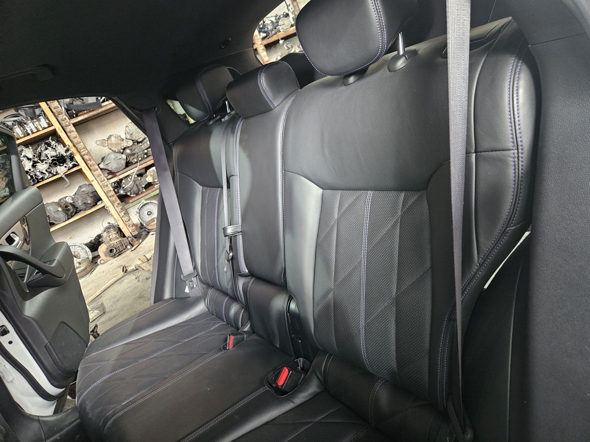 Седалки/Салон за Infiniti QX70