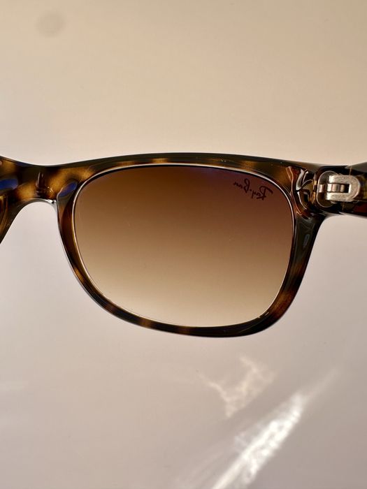 Ray Ban RB2132 Wayfarer