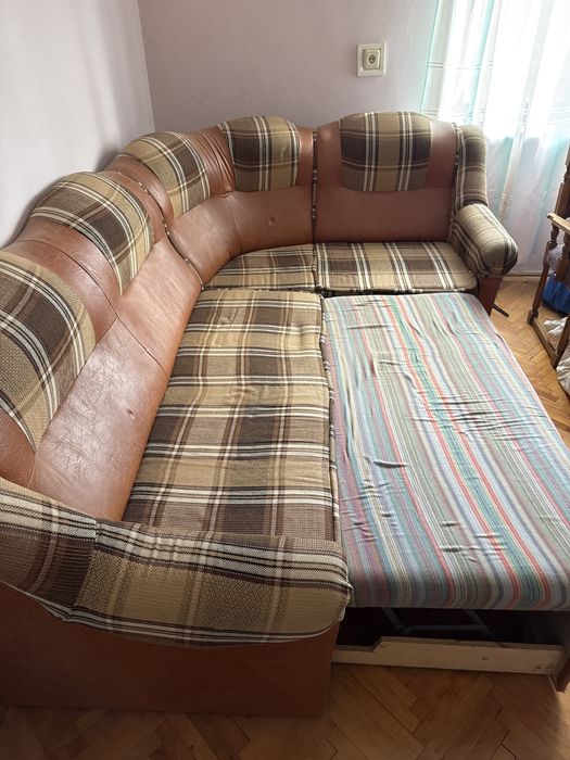 De vanzare Coltar extensibil second hand pentru doua persoane…………………-: