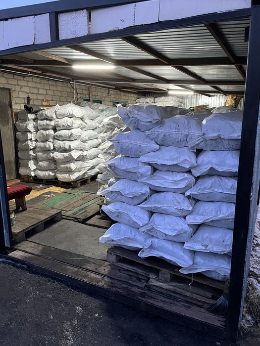 Уголь, дрова в мешках