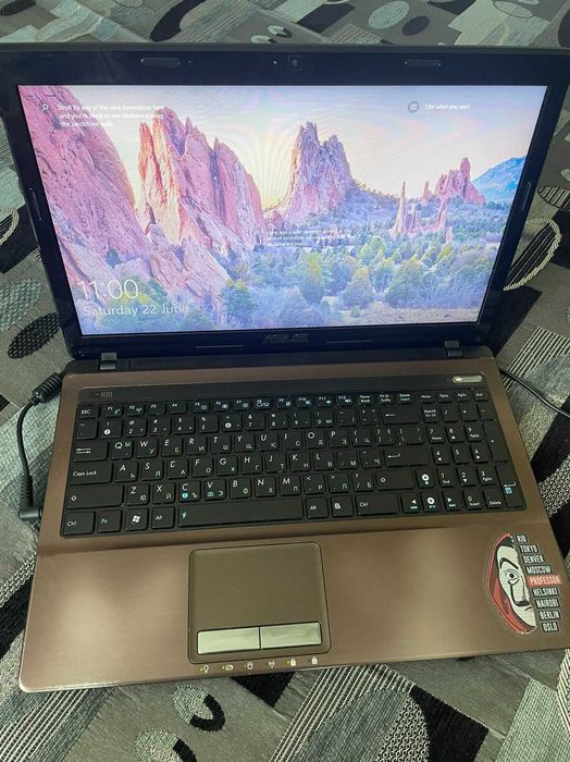 Лаптоп ASUS K53S