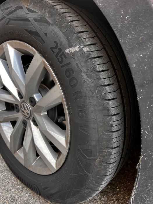 Оригинални Гуми Континентал 215/60/16 4 броя комплект 2020 г.